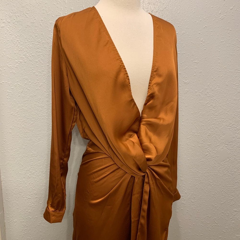 Lioness Rust Kylie Jenner Dress🧡 - Picture 4 of 8